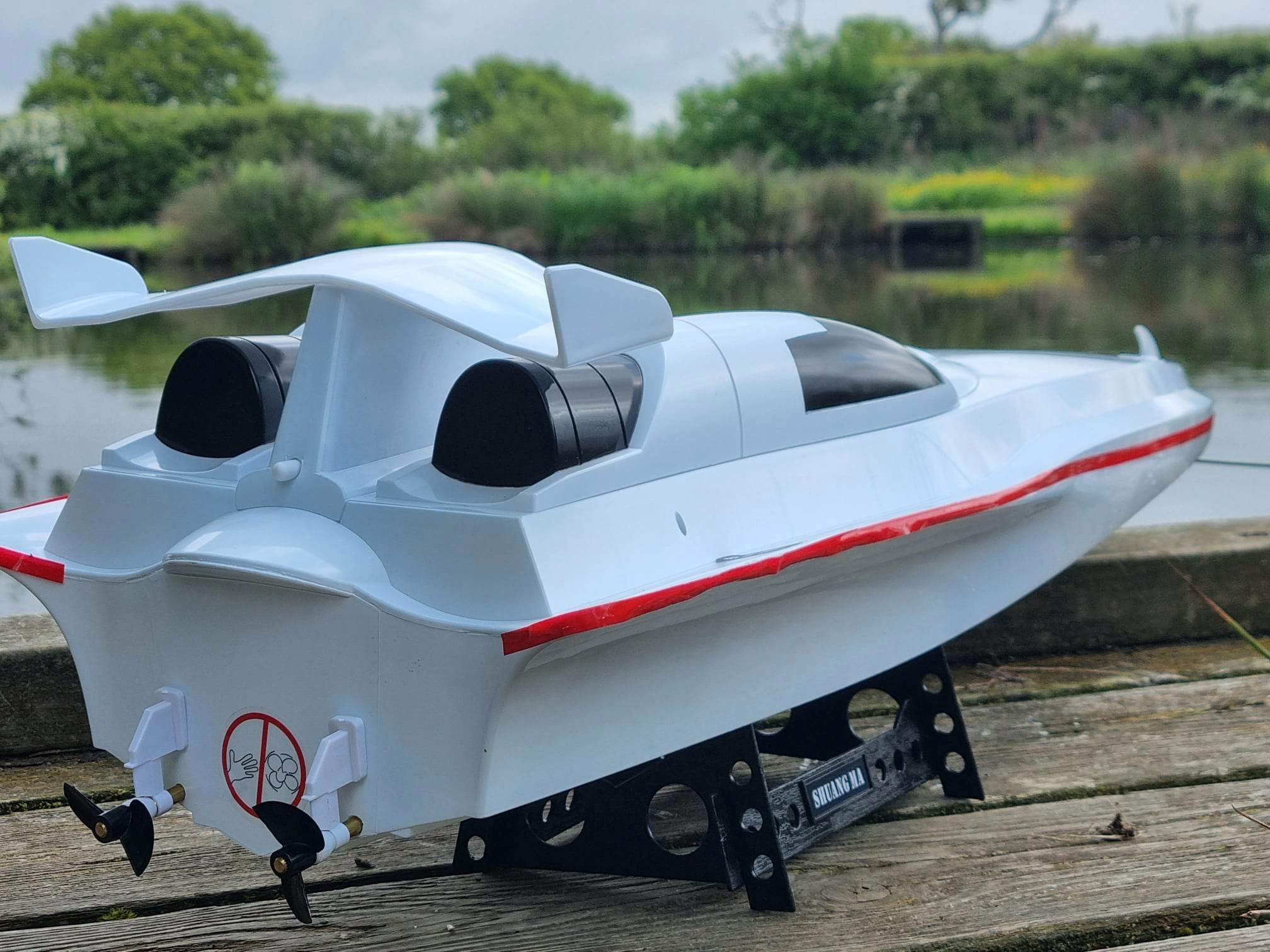 Syma 28 Atlantic Yacht RC Boat Fast Racing Fun for All